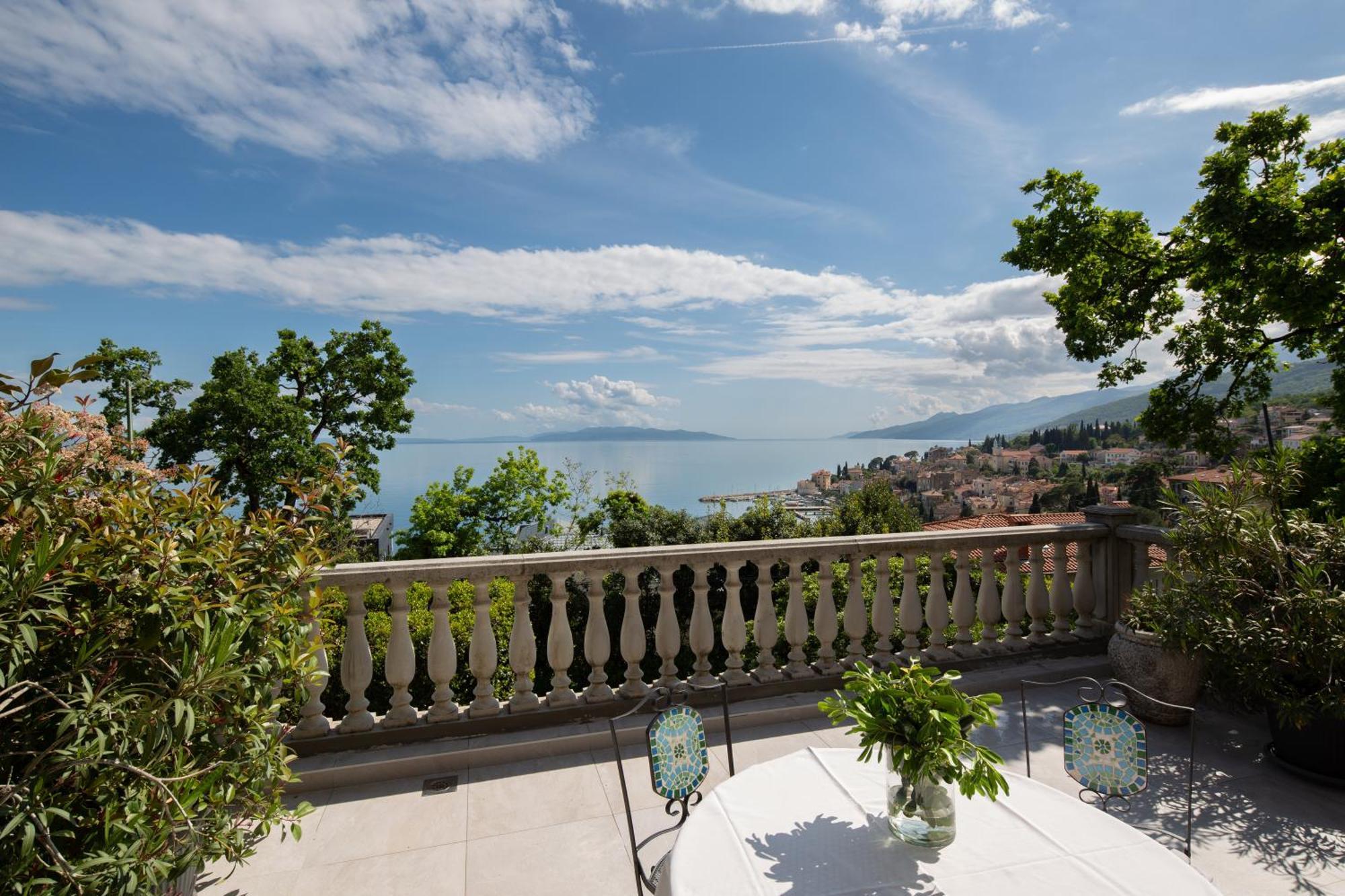 Apartments Green Garden Opatija Bagian luar foto
