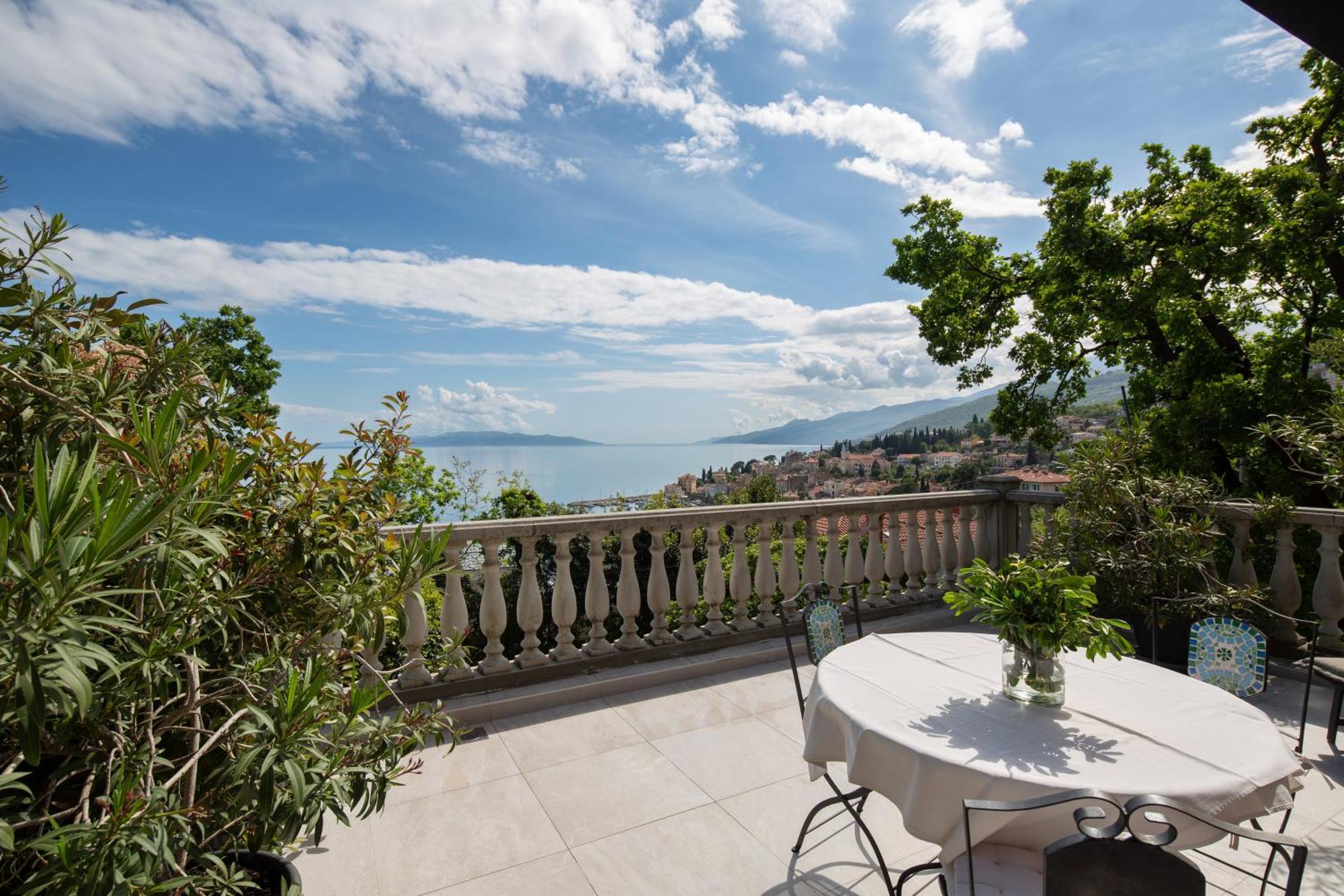 Apartments Green Garden Opatija Bagian luar foto